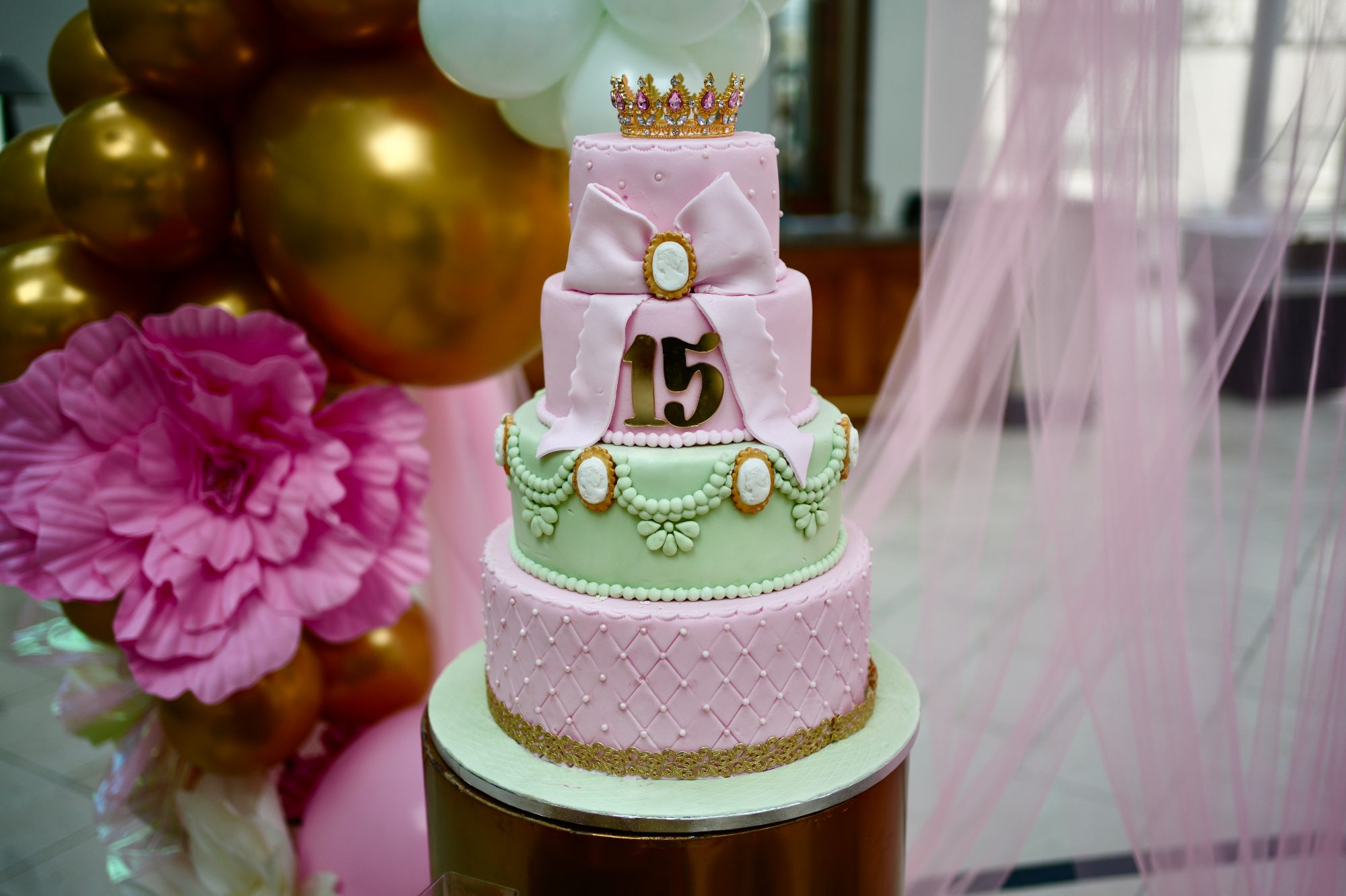 The Centrepiece Cake